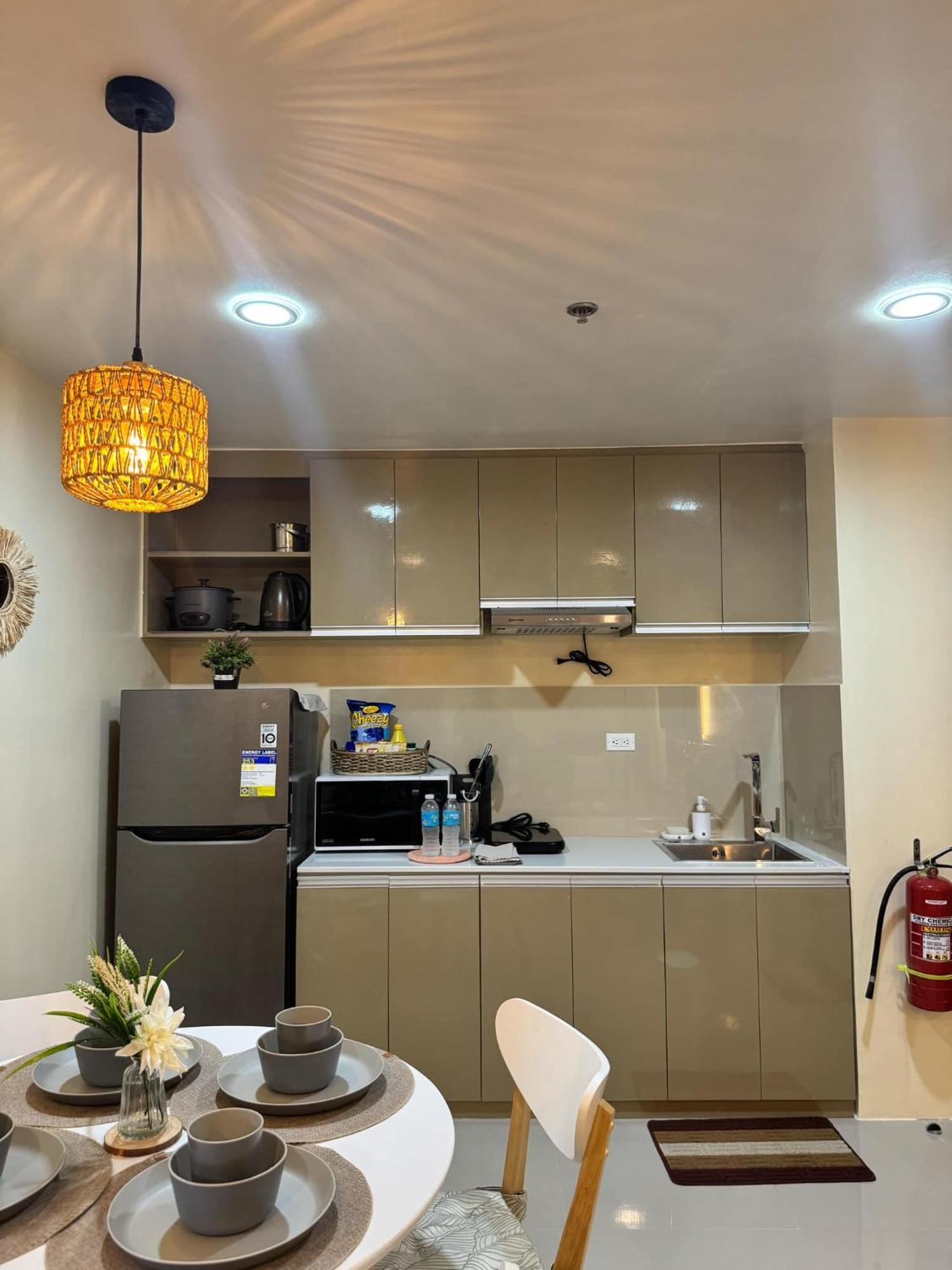 Condo 801 Bernwood Tower Iloilo Esterno foto